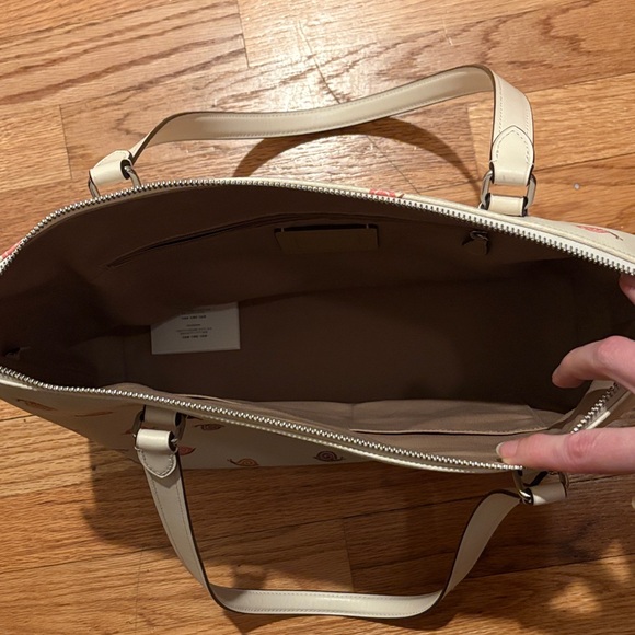 Coach Cream Tote with Colorful Snail Design - Picture 2 of 4